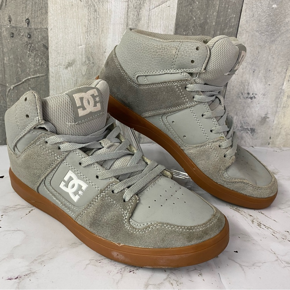 DC Cure Casual High-Top Skate Shoes Men’s Sneakers Size 7.5
